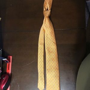 Countess Mara tie; yellow with dots